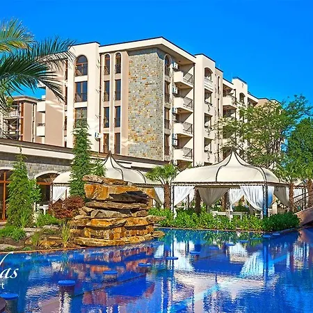 Студия Для 3-Х С Видом На Бассейн В Шикарном Каскадас Apartament